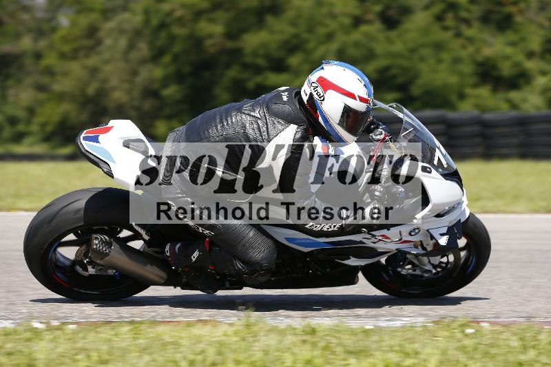 /Archiv-2024/29 12.06.2024 MOTO.CH Track Day ADR/Gruppe gelb/72